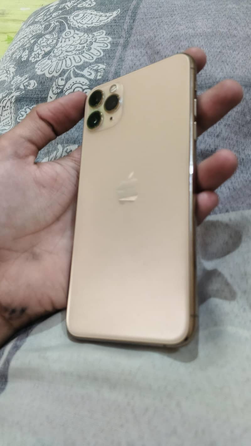 Apple iPhone 11 Pro Max 1