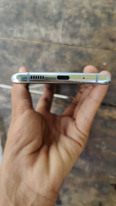 Samsung Mobile S20 Plus