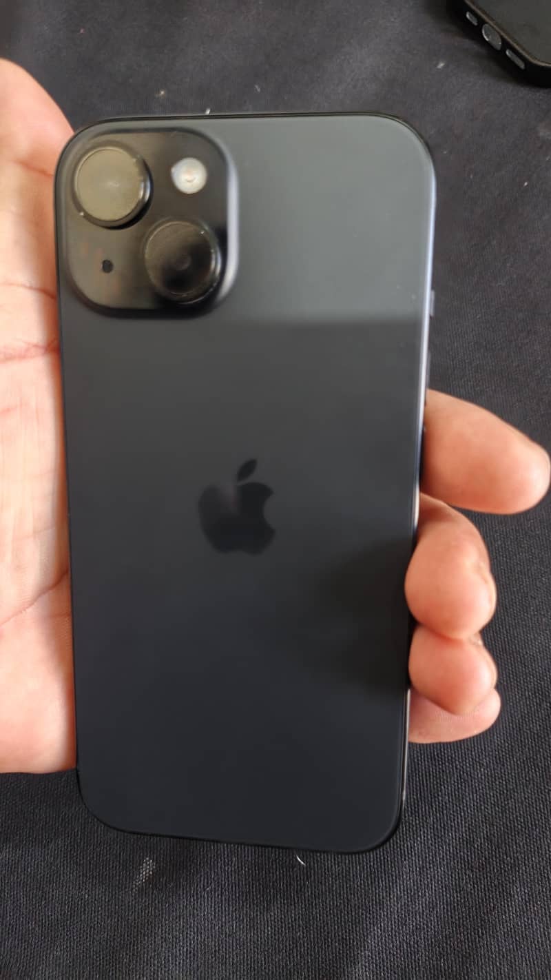 Apple iPhone 16 1