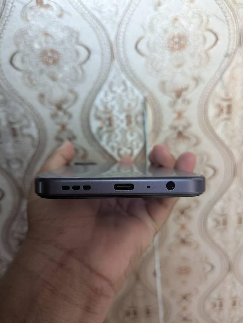 OPPO A6k 4