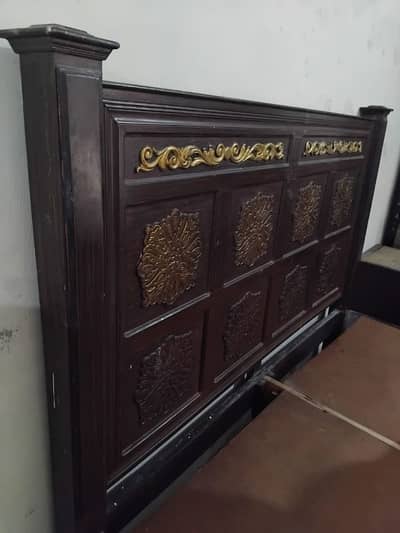 Bed +1 Side Table + Mirror Good Condition
