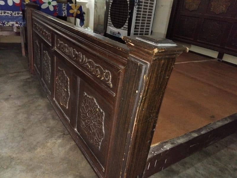 Bed +1 Side Table + Mirror Good Condition 1