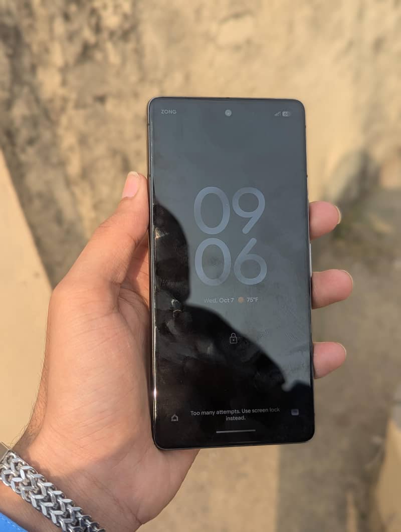 Google Pixel 7 4