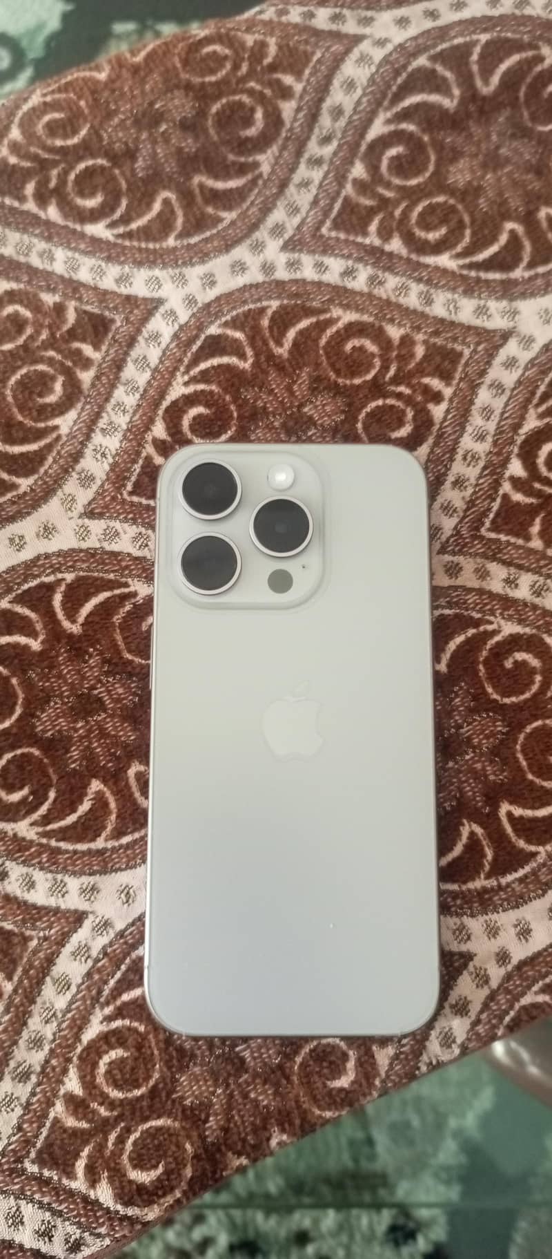 Apple iPhone 15 Pro 1