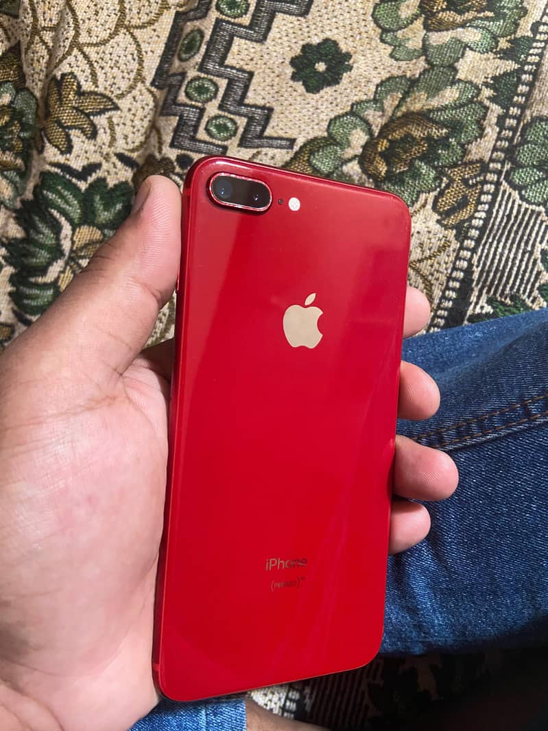Apple iPhone 8 Plus 0