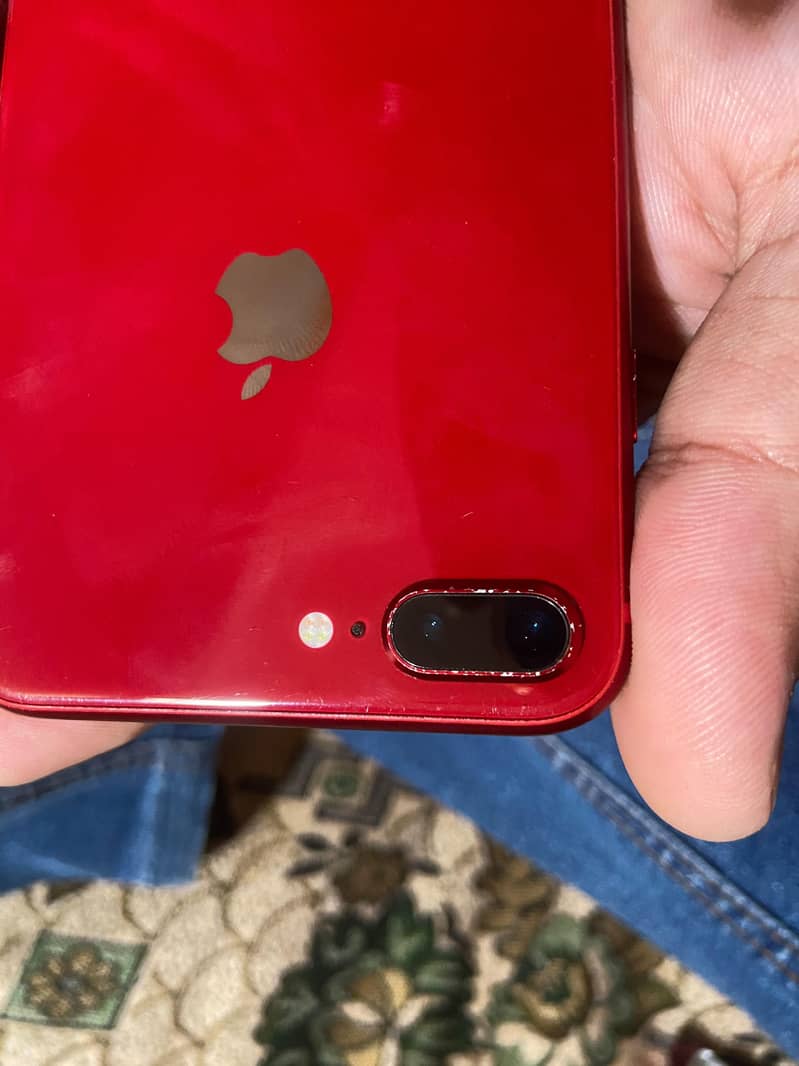 Apple iPhone 8 Plus 6