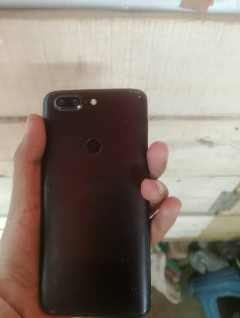 One Plus 5T 2
