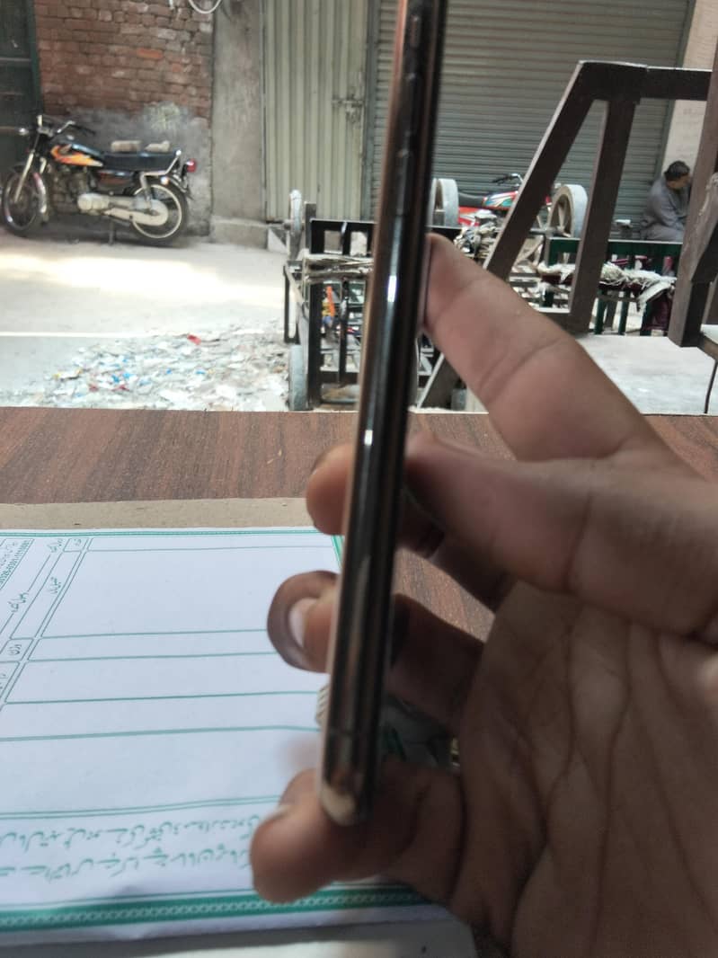 Apple iPhone XS 2