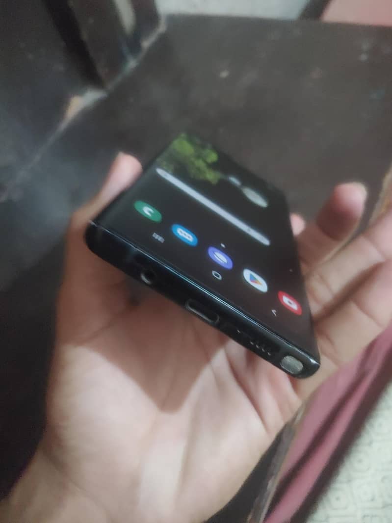 Samsung Mobile Note 8 6