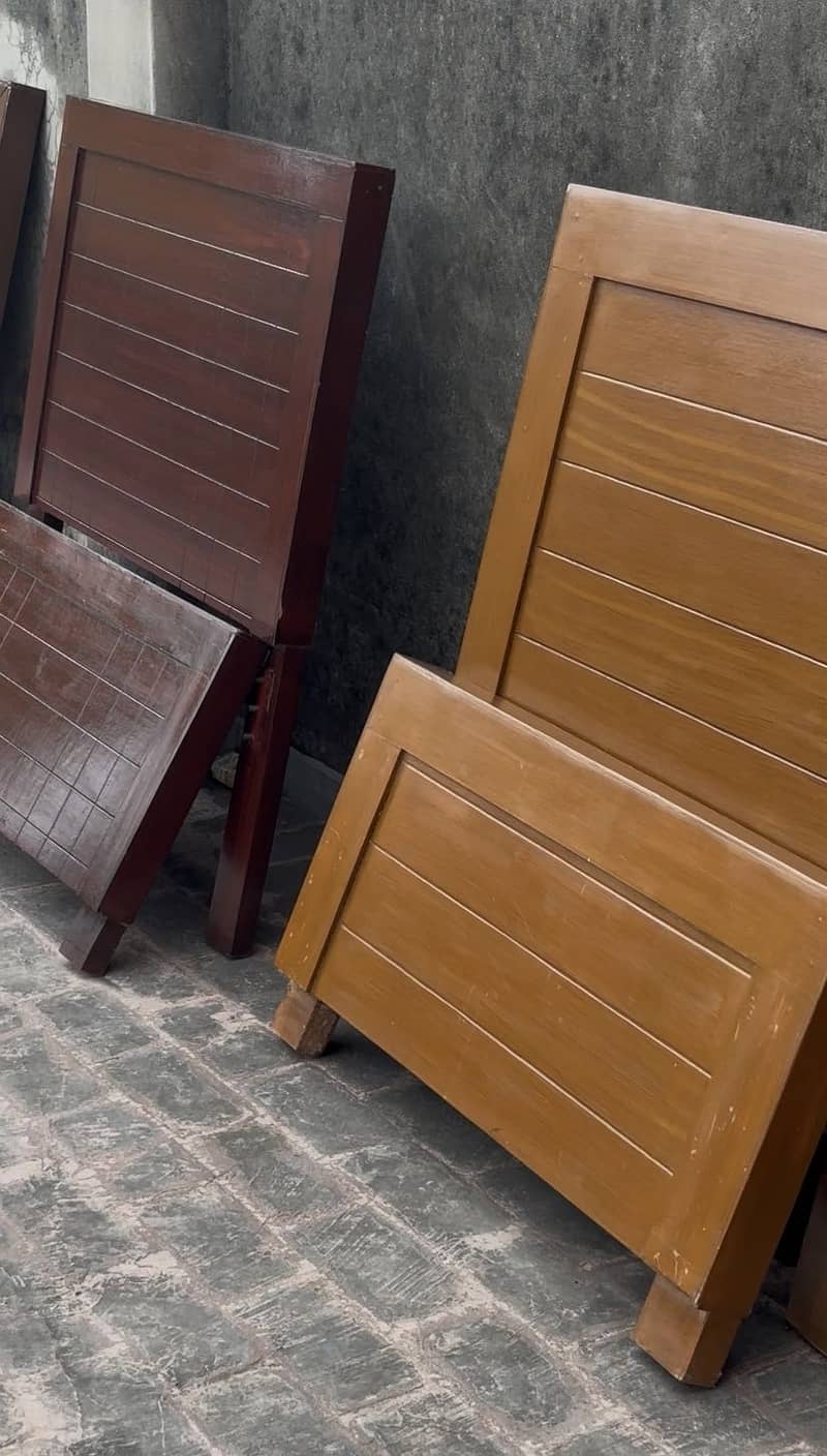 Single Bed & Almari 4