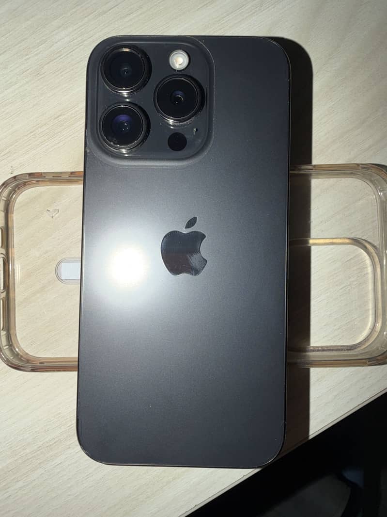 Apple iPhone 15 Pro 0