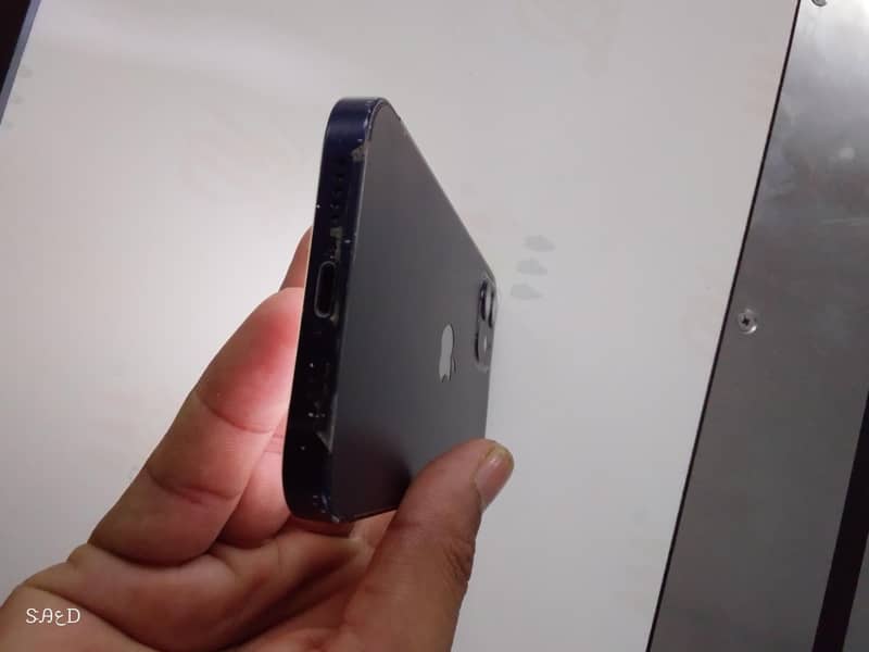 Apple iPhone 12 0
