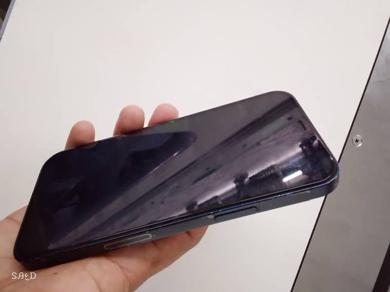 Apple iPhone 12 1