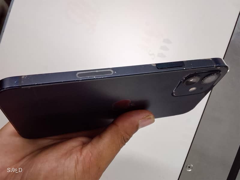 Apple iPhone 12 5