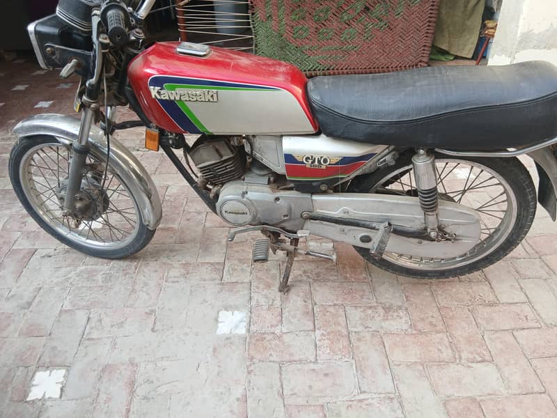 مکمل کاغذات کے ساتھ 0
