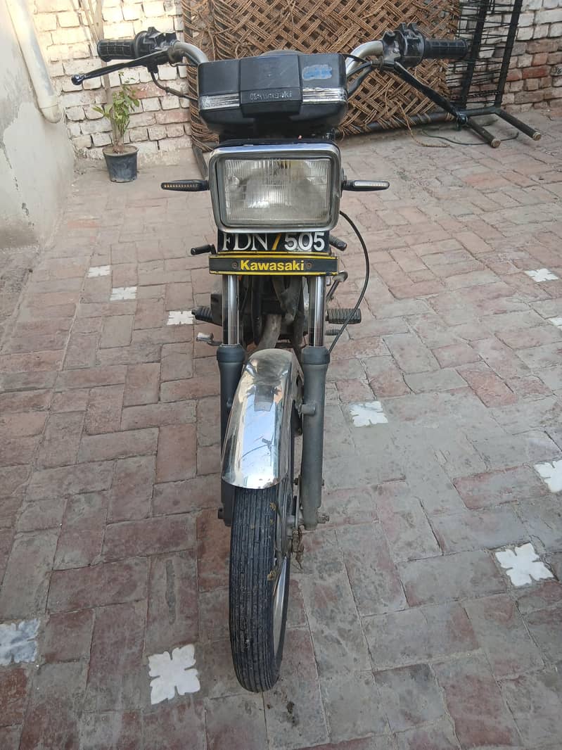 مکمل کاغذات کے ساتھ 4