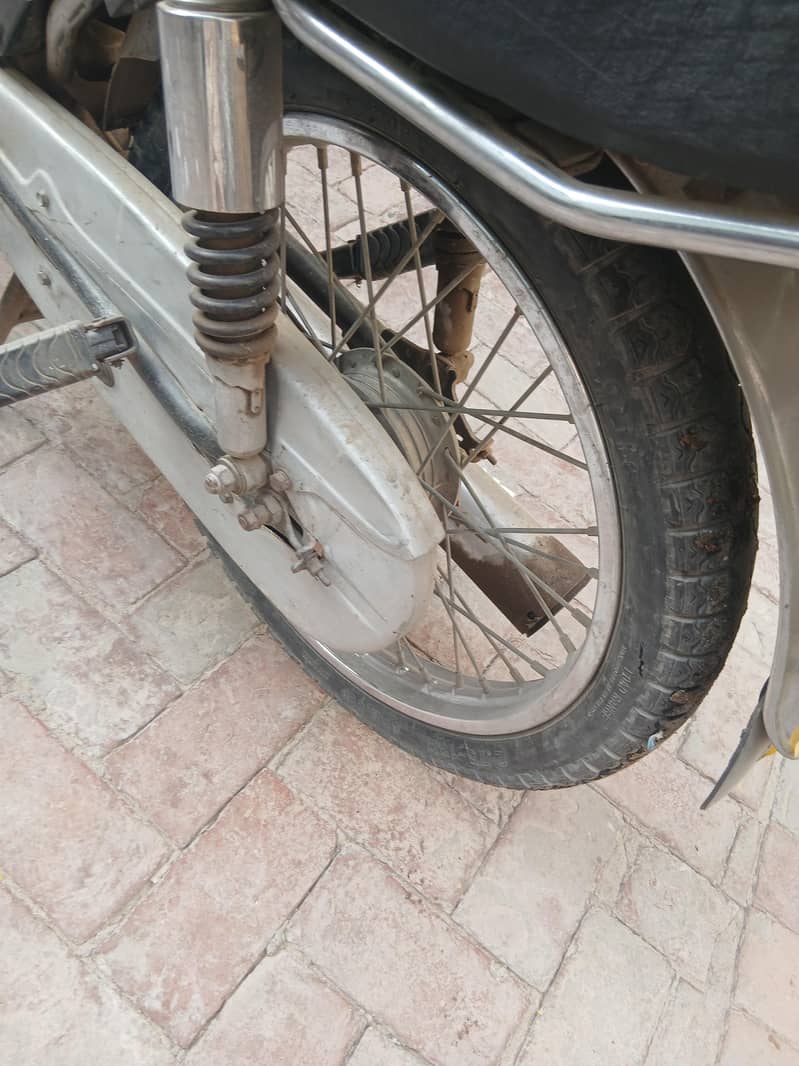 مکمل کاغذات کے ساتھ 6