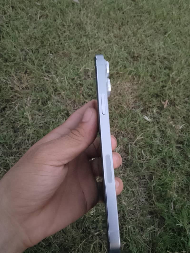 Apple iPhone 13 Pro Max JV 1