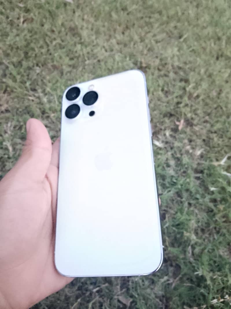 Apple iPhone 13 Pro Max JV 3
