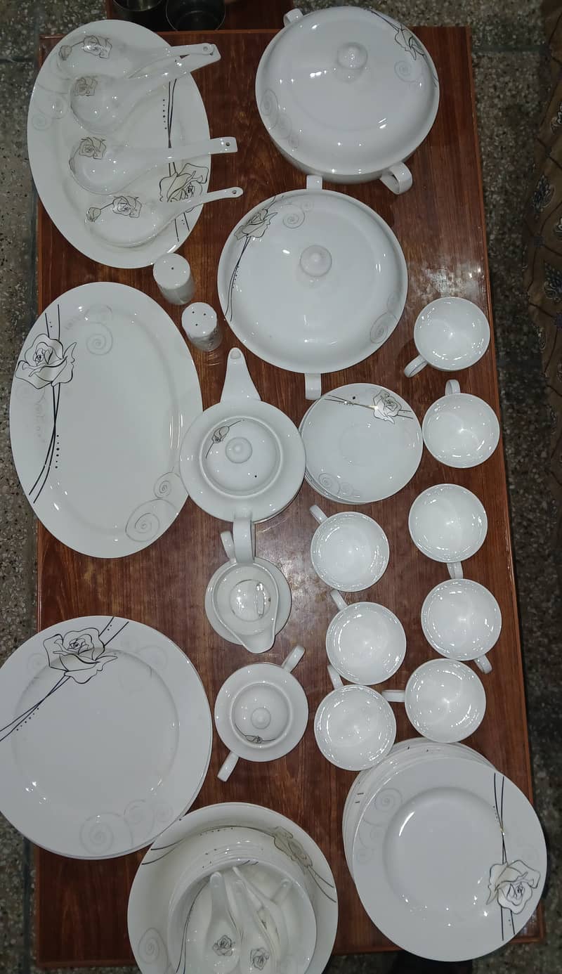 dinner set 0