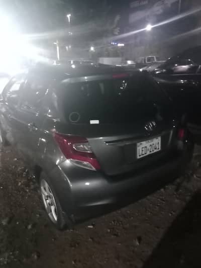 Toyota Vitz 2015