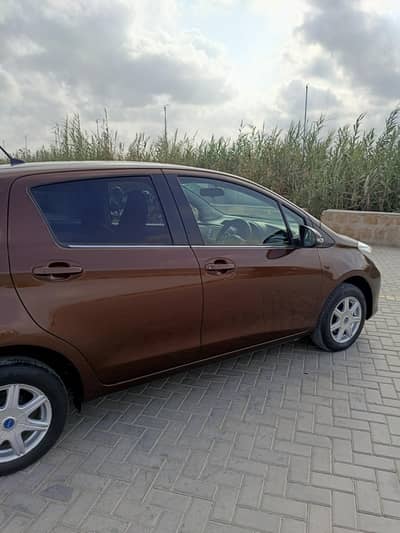 Toyota Vitz 2011