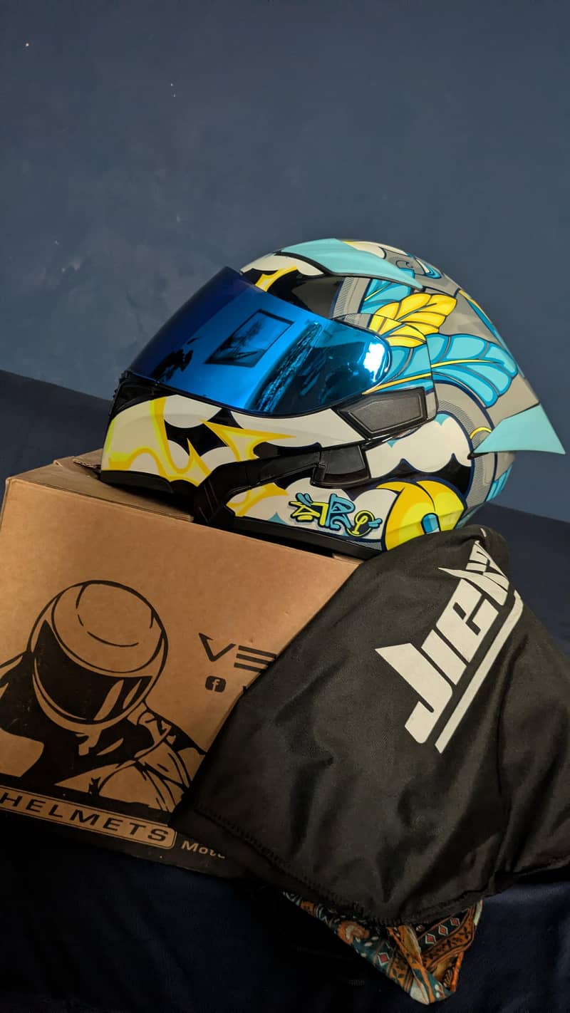 Helmet 5