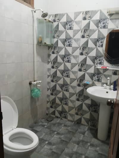 independent bungalow have 4 bed dd for rent in johar