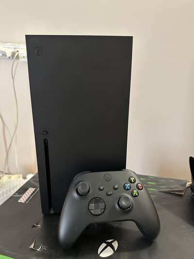 Xbox X 1TB SSD two moths used
