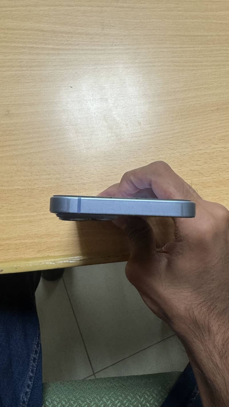 Apple iPhone 14 5