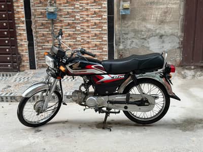 Honda Cd 70 black