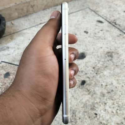 Apple iPhone SE 2020