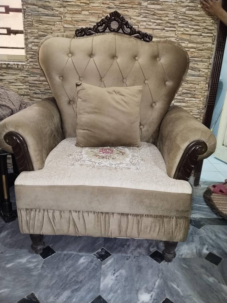 7 seater sofa sell 10/10 condition 3