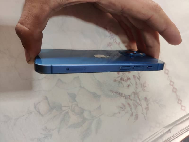 Apple iPhone 13 mini 2