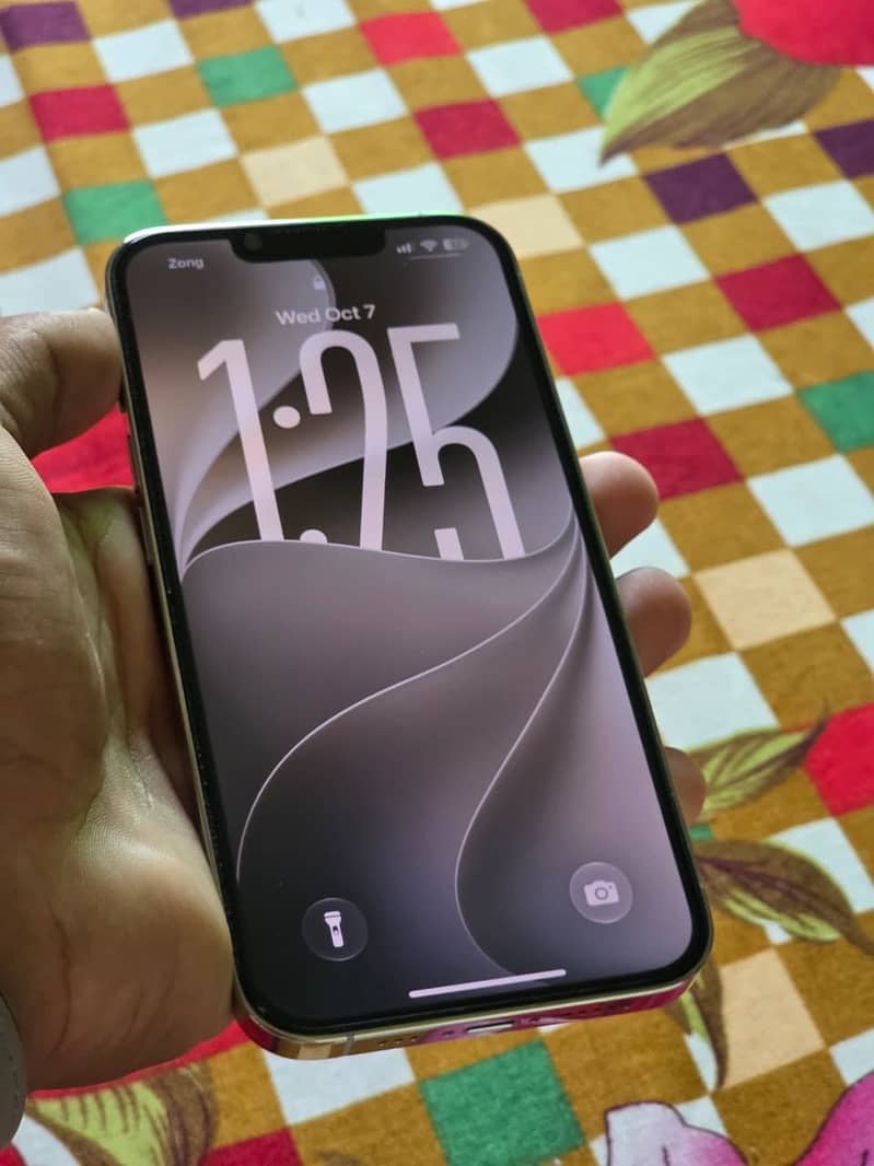 Apple iPhone 13 Pro 3