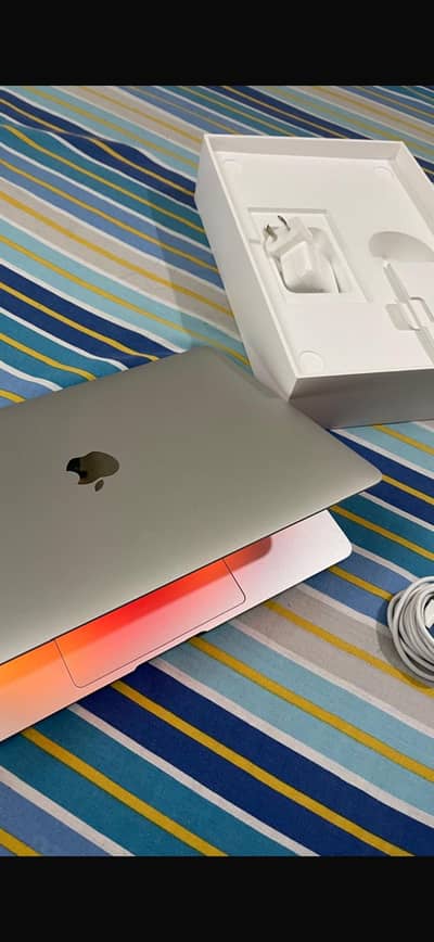 Macbook M1 Air