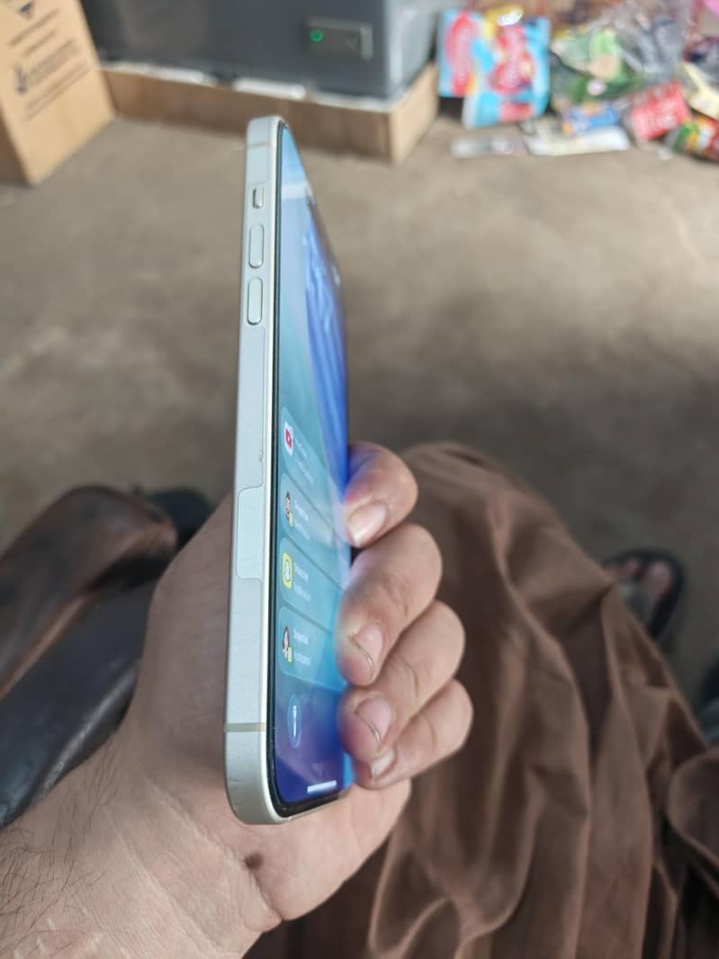 Apple iPhone 15 plus jv 3