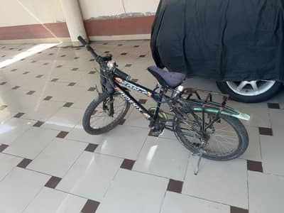 6.5/10 sahi he front tire new back tire ruff