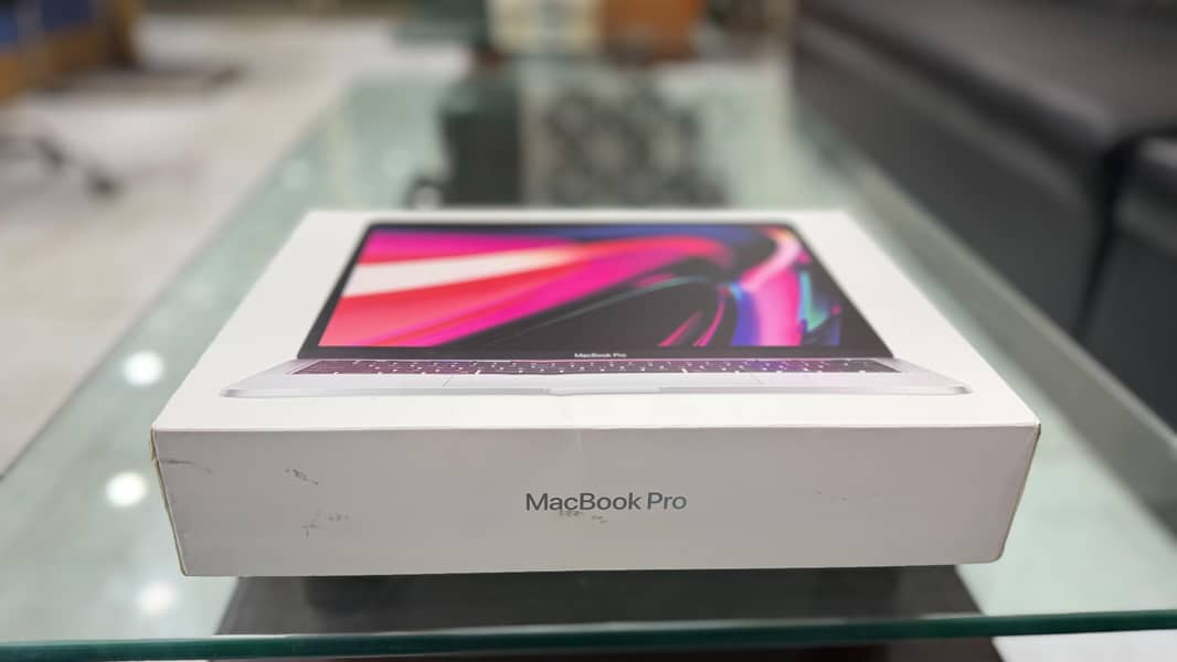 MacBook pro 13-inch 4