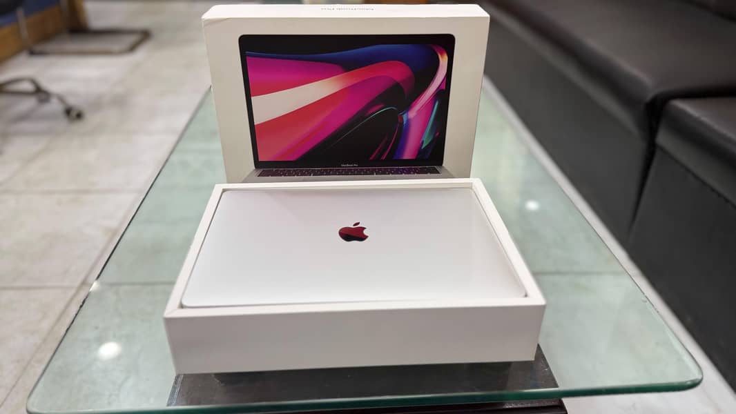 MacBook pro 13-inch 6