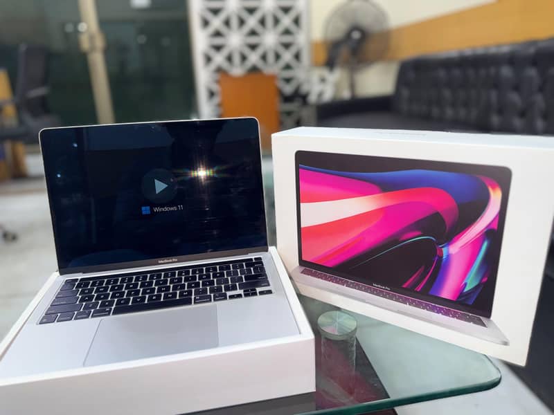 MacBook pro 13-inch 7