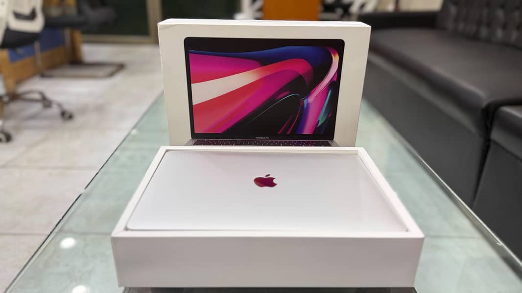 MacBook pro 13-inch 11