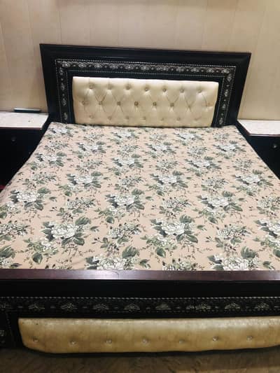 king side bed set with side table and dressing