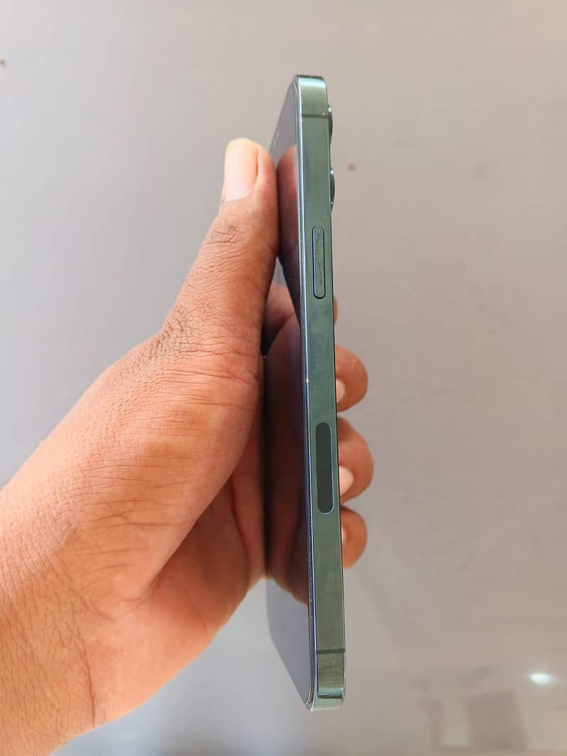 Apple iPhone 12 Pro Max 5