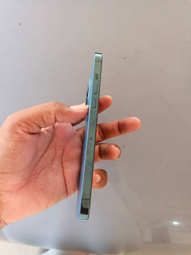 Apple iPhone 12 Pro Max 6