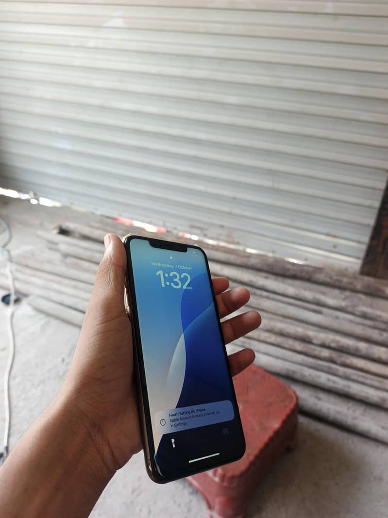 iPhone xs max 1