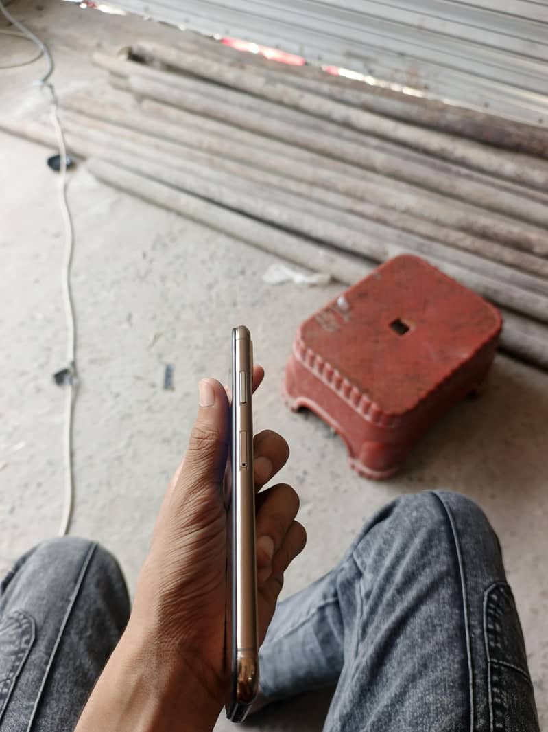 iPhone xs max 2