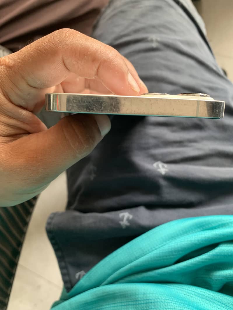 Apple iPhone 12 Pro Max 6