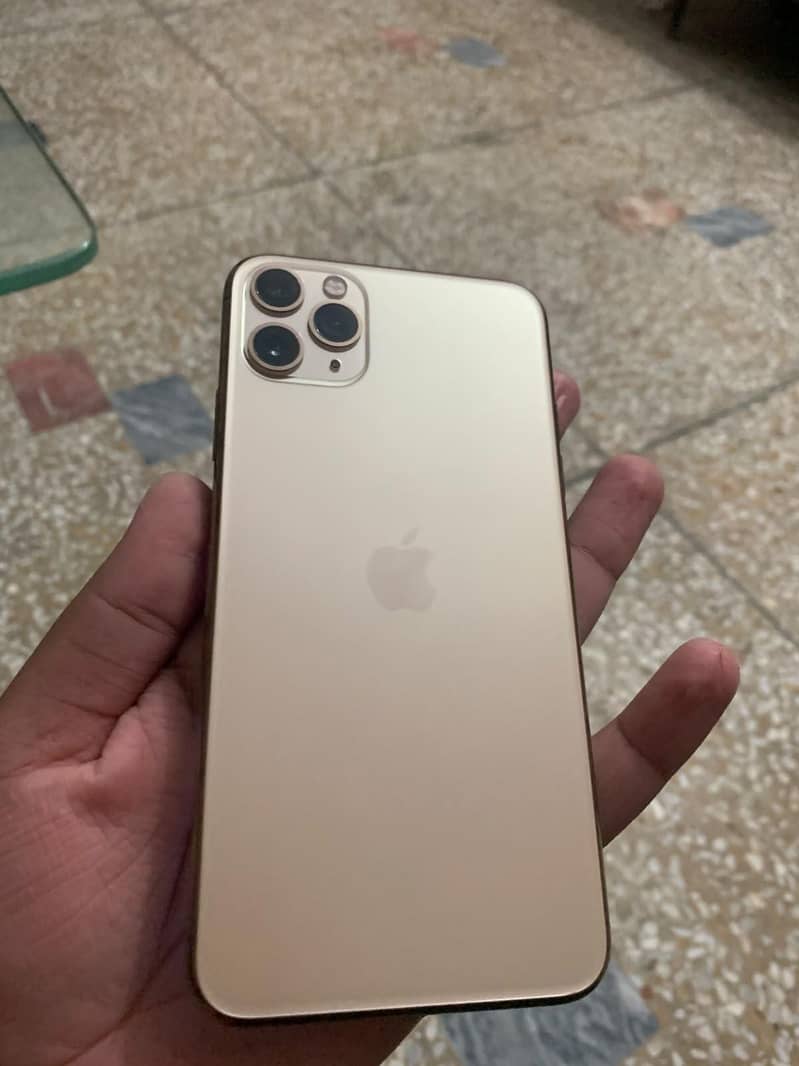 Apple iPhone 11 Pro Max 1