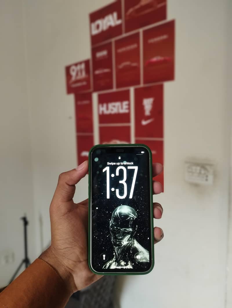 Apple iPhone 12 0